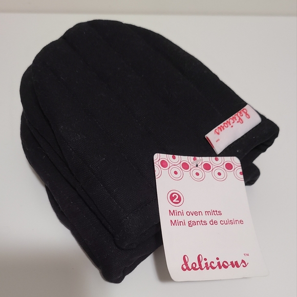 delicious Mini Oven Mitts - Picture 1 of 4